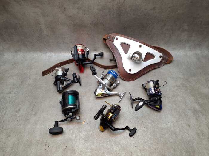 Six fishing reels, including Challenger