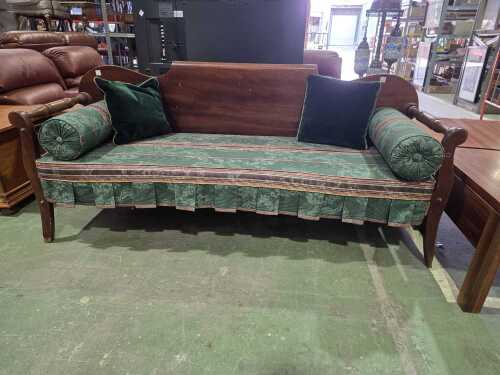 Colonial-style mahogany daybed