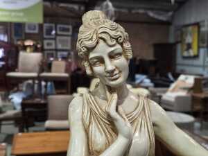 Classical figurative sculpture on pedestal - 4
