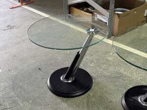 Pair of contemporary glass-top side tables - 3