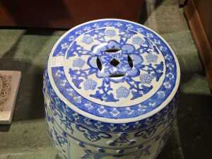 Blue and white ceramic stool - 3