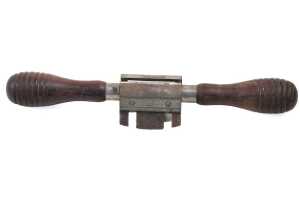 Two Stanley spokeshaves including Nos. 66 and 67, and Stanley cabinet scraper no.80 - 2