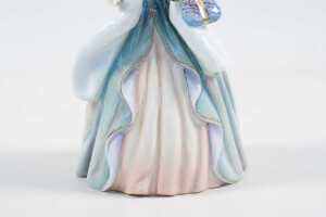 Royal Doulton 'Her Majesty Queen Elizabeth, The Queen's Mother porcelain figure - 3