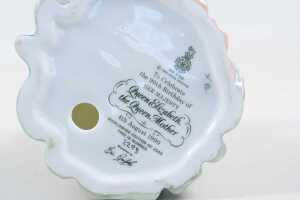 Royal Doulton 'Her Majesty Queen Elizabeth, The Queen's Mother porcelain figure - 5