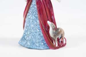 Royal Doulton 'Anne Boleyn' porcelain figure - 3