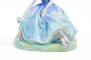 Royal Doulton 'Giselle' porcelain figure, 1950s/60s - 3