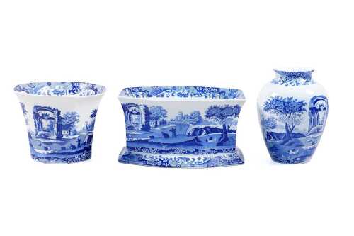 Three Spode 'Italian' porcelain decorative pieces