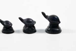 Burmese set of nine bronze opium weights surmounted by tortoise figures - 4