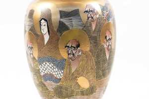 Antique Japanese Meiji period "Immortals" Satsuma ceramic vase - 3