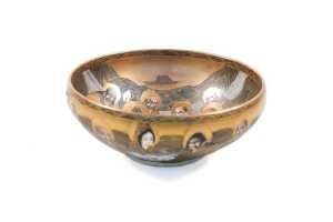 Antique Japanese Meiji period "Immortals" Satsuma ceramic bowl - 2