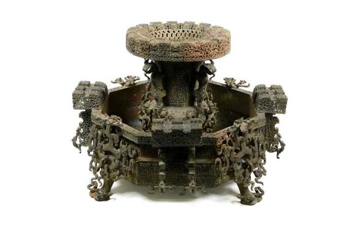Chinese Warring States-style bronze Zun-Pan
