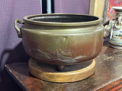 Large brass Chinese planter on timber base with etched sailing ship design