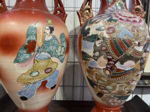 Pair of Japanese Satsuma ceramic twin handled vases - 3