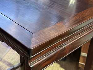 Chinese rosewood set of two nesting tables - 3