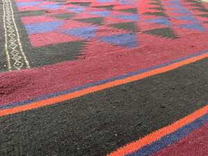 Afghan Kilim hand knotted rug. 380 x 145cm - 3