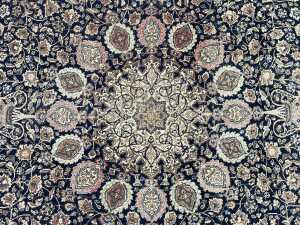 Persian hand-knotted wool rug - 2