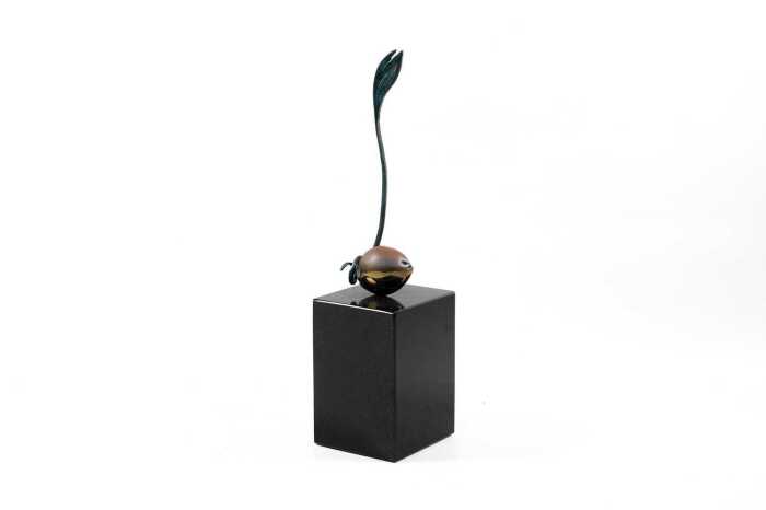 Zoe Ellenberg, Avocado Young. Stainless steel and patinated bronze sculpture on marble plinth