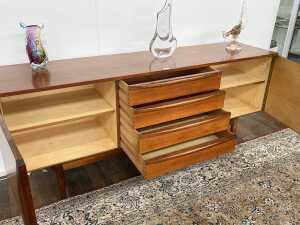 Danish De Luxe mid-century teak sideboard by Borg Gjorstvang - 3