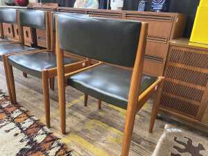 Set of four mid-century dining chairs - 4