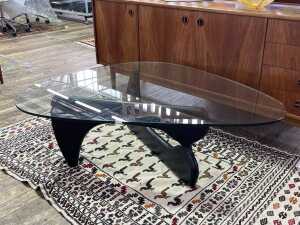 Replica Isamu Noguchi coffee table