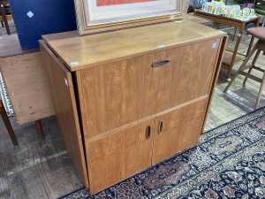 Mid-century teak record cabinet/bar - 3