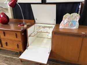 Wrightbuilt Mid-century teak sideboard - 3