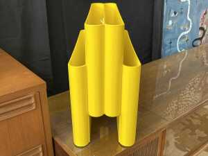 Kartell-style magazine rack in yellow - 2
