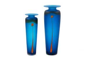 Three Robert Wynne, Denizen Glass Studio glass vases - 2