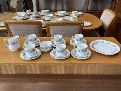 Paragon 'Cherwell' porcelain tea setting for six