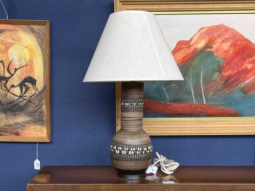 Italian Fratelli Fanciullacci hand-painted pottery brown table lamp