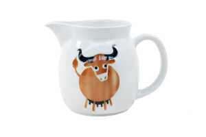 Two Arabia 'Heluna' porcelain graduated jugs - 3