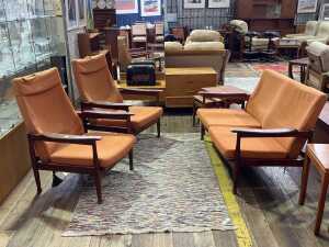 "Manhattan" Mid-century three-piece lounge suite