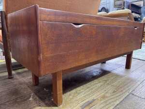 Mid-century teak blanket chest - 4