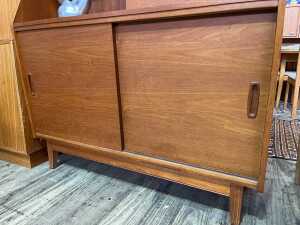 Mid-century teak wall unit - 3