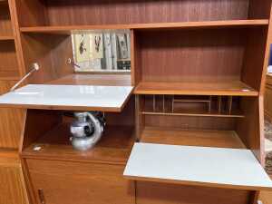 Mid-century teak wall unit - 4