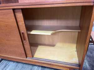 Mid-century teak wall unit - 5