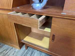 Mid-century teak wall unit - 6