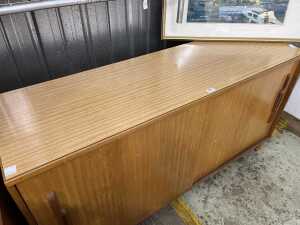 Mid-century sideboard - 2