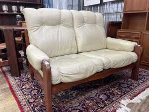 Tessa mid-century three piece lounge suite - 3