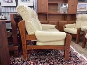 Tessa mid-century three piece lounge suite - 4