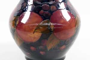 William Moorcroft 'Pomegranate' ceramic baluster vase - 3