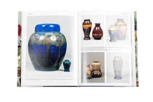 Moorcroft 'Violets' ceramic pin dish together with Moorcroft Revised Edition 1897-1993 book - 4