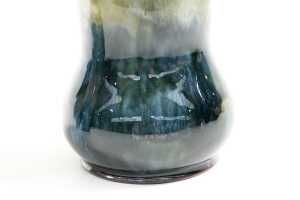 Pair of early 20th century Royal Doulton vases - 3