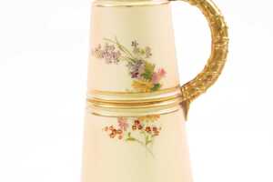 Edwardian Royal Worcester porcelain jug, 1903 - 3