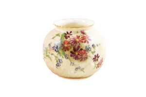 Two antique Royal Worcester porcelain vases - 4