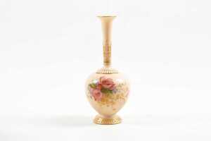 Three Edwardian Royal Worcester blushware porcelain pieces - 2