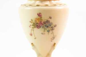 Antique Royal Worcester blushware porcelain vase, 1913 - 7