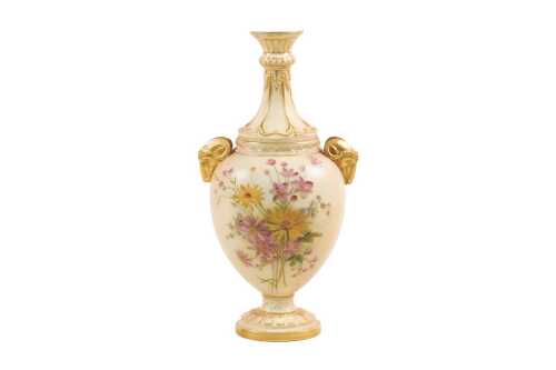 Edwardian Royal Worcester blushware porcelain vase, 1903