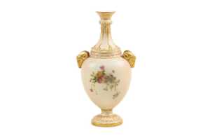 Edwardian Royal Worcester blushware porcelain vase, 1903 - 2