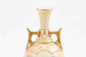 Victorian Royal Worcester blushware porcelain twin handled vase, 1898 - 4
